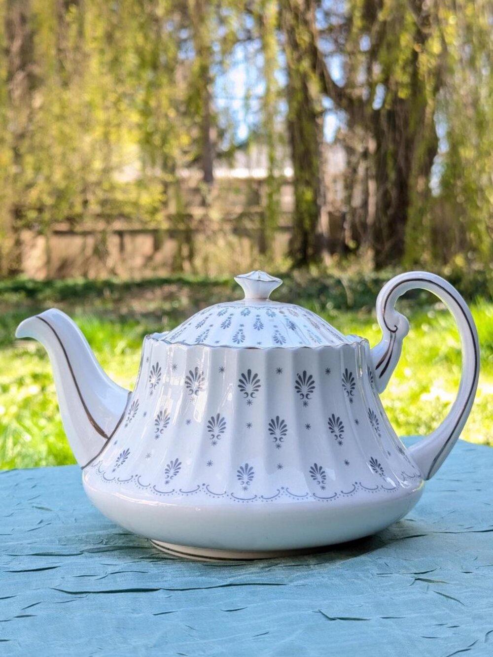 Vintage Paragon Regency Print Tea pot ca 1960s, fine bone china Tea Wares